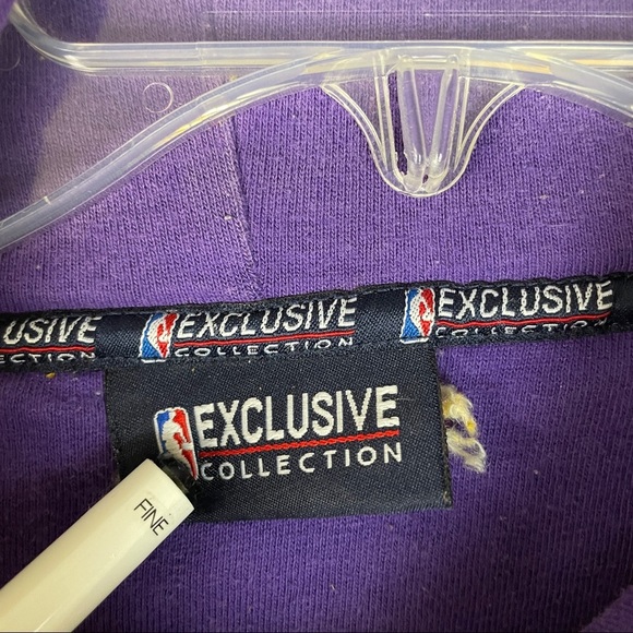 Los Angeles Lakers Exclusive Hoodie Jacket - Picture 4 of 8